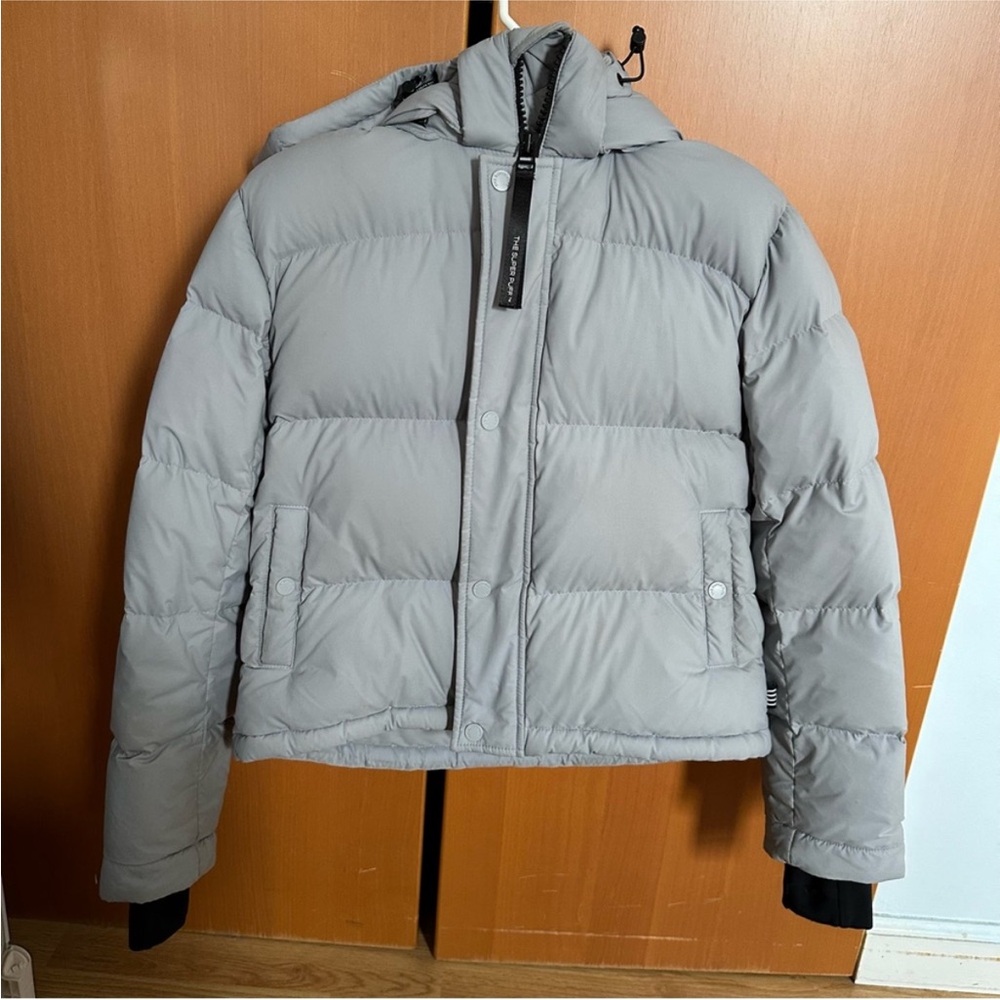 Aritzia Super Puff Shorty